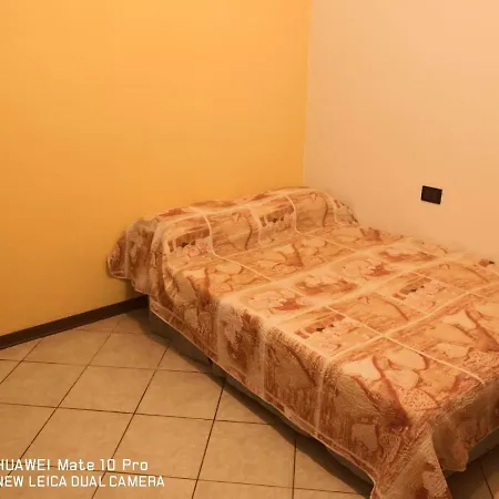 Borgo Volciano Garda App1 *